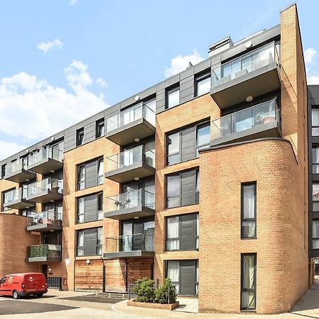 Kew Bridge Penthouse Appartement Londen Buitenkant foto