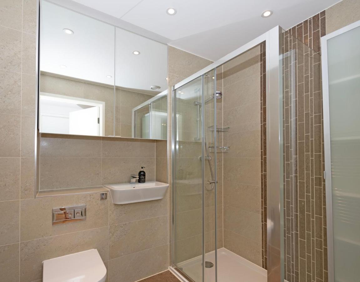 Kew Bridge Penthouse Appartement Londen Buitenkant foto